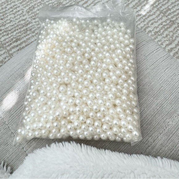 Bag of Faux Pearl for Home Decor, Party Decor, Wedding Decor - Picture 3 of 4